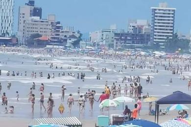 COLÔNIA DE FÉRIAS Foto COLÔNIA DE FÉRIAS